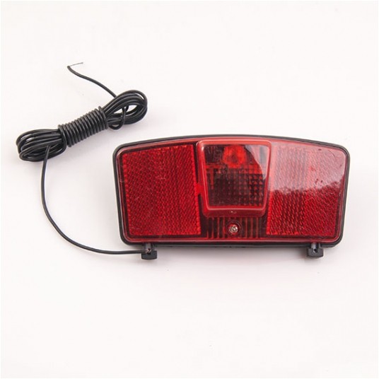 lampa tył na bagażnik/dynamo -zdjęcie numer 1